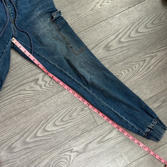 cargo jeans | lots of pockets!! - Picture 4 of 9